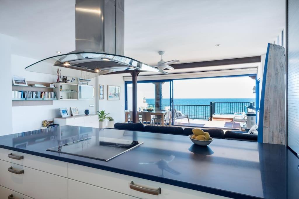 ¡Impactante Apartamento A Cero Linea De Mar! Apartment Tarragona Exterior foto
